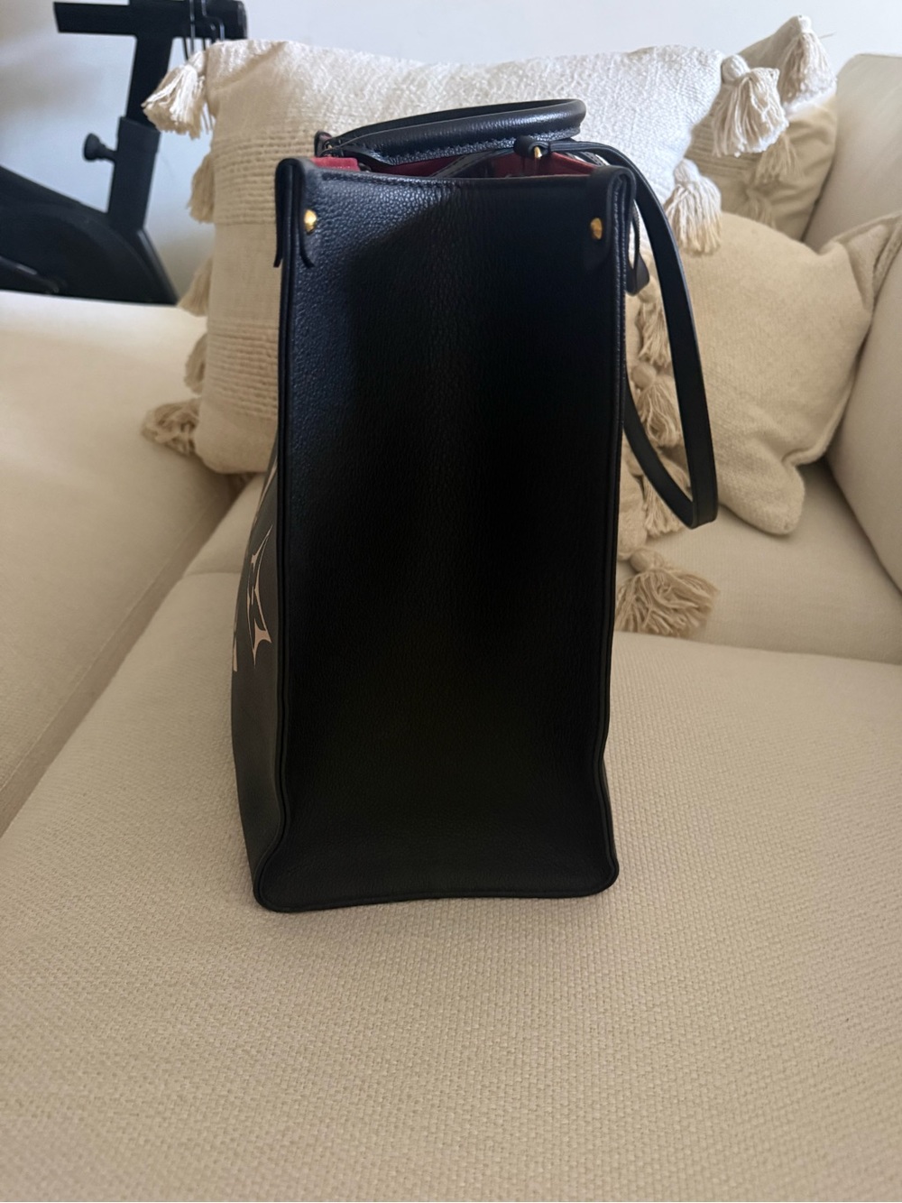 LIKE NEW!!! AUTHENTIC Louis Vuitton On The Go Empriente GM - Picture 4 of 7
